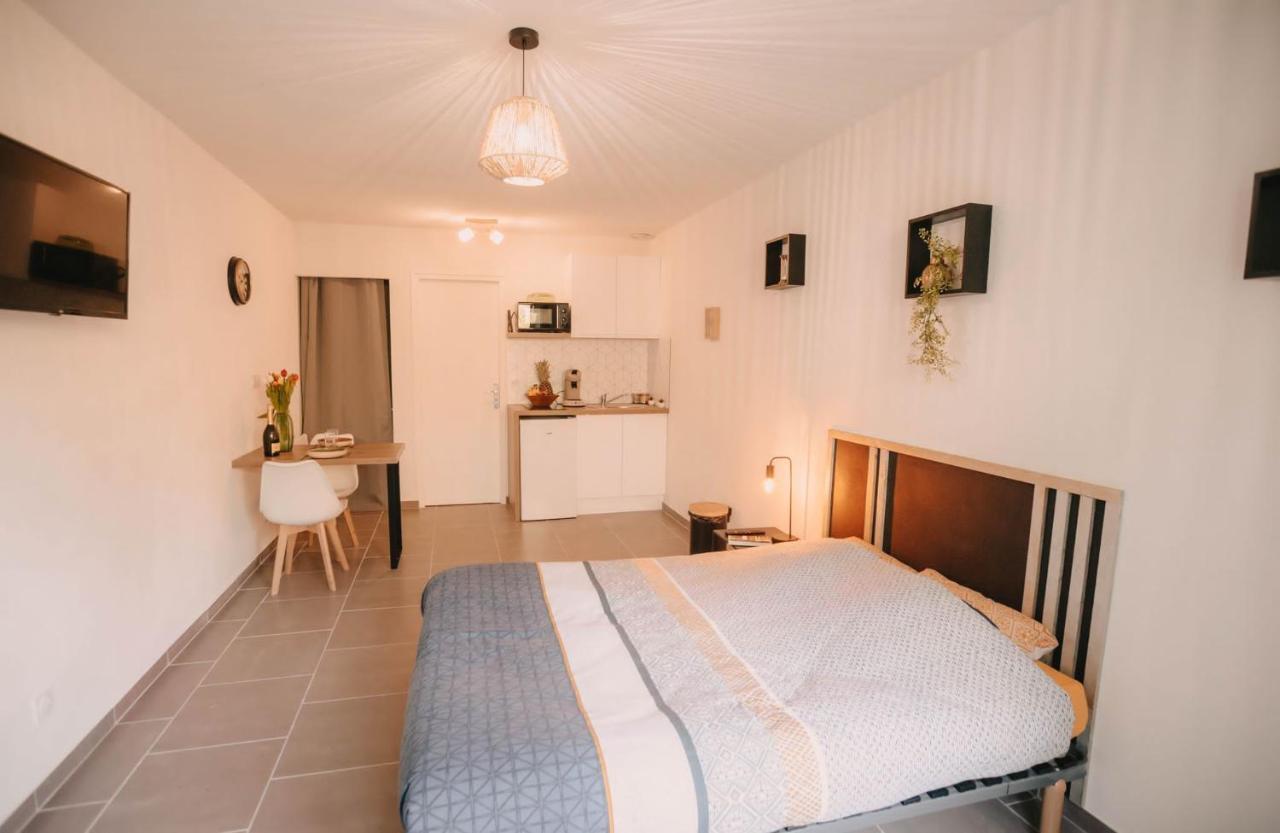Franc-Bisontin - Unique ! 4 Logements Disponibles Besancon Ngoại thất bức ảnh